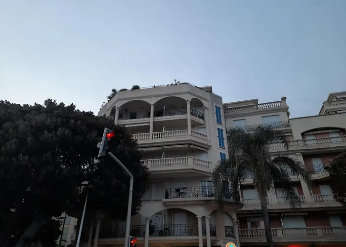 Attico Victoria Palace Suggestivo E Spettacolare