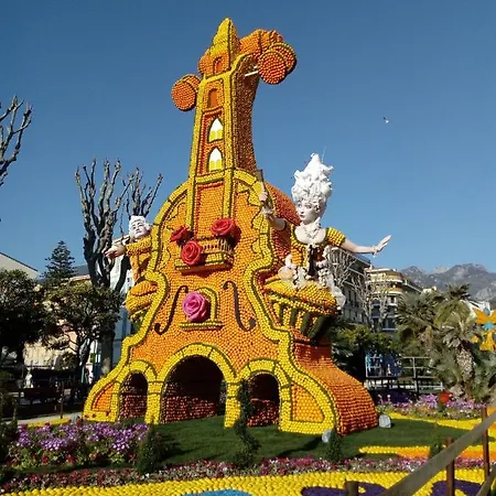 公寓 Attico Victoria Palace Suggestivo E Spettacolare *